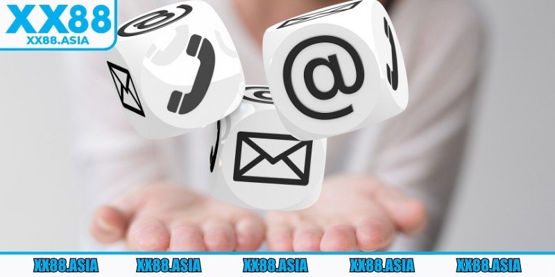 Người dùng có thể chọn chat, email hoặc hotline để liên hệ XX88 thuận tiện nhất